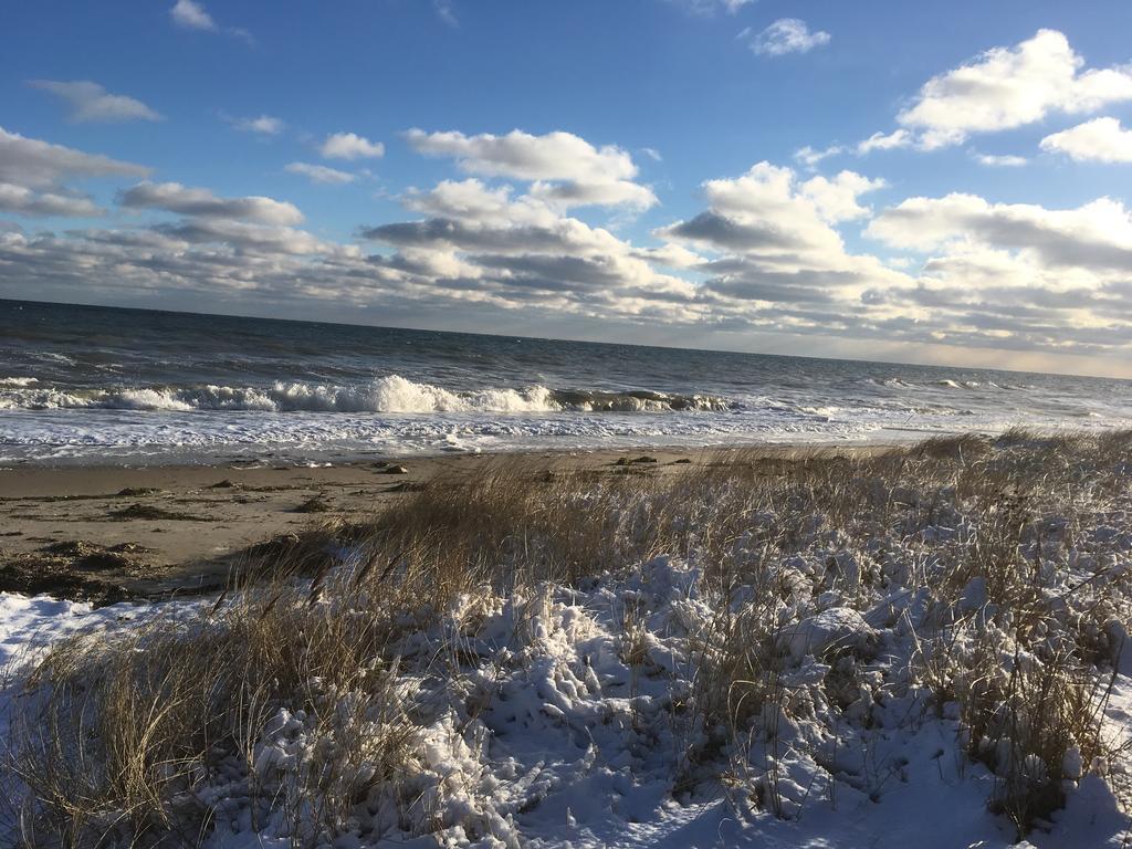 Böltser Hus Ferienwohnungen mit Strandkorb und Kamin 10 Gehminuten zum kurtaxefreien Sandstrand Kraksdorf Exterior foto